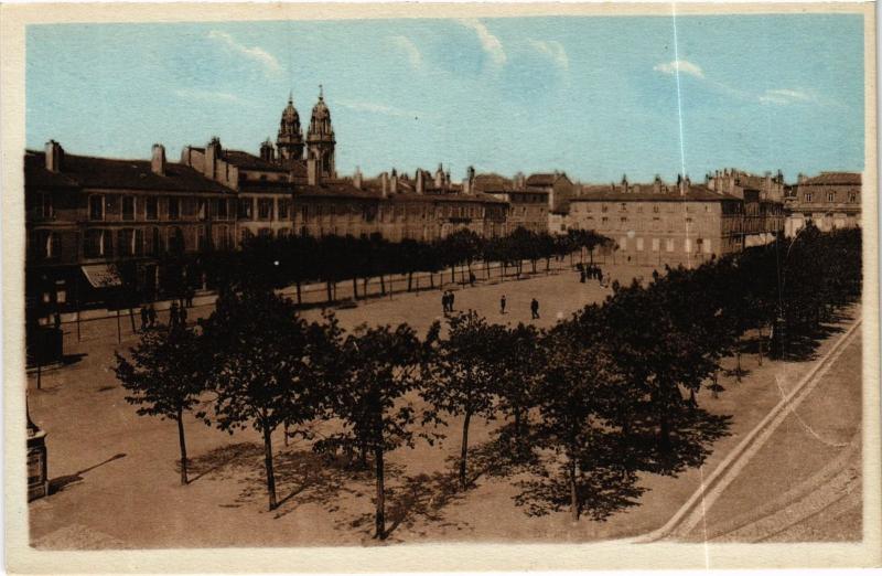 Carte postale ancienne Luneville Place Leopold