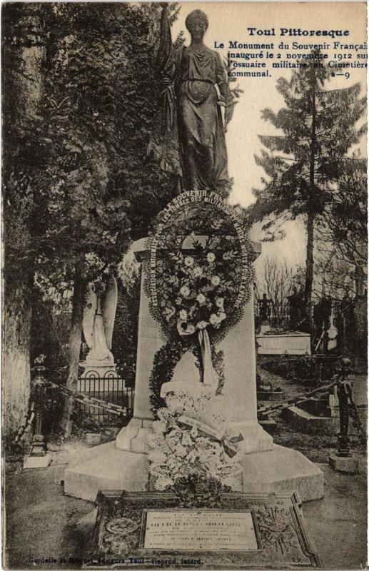 Carte postale ancienne Toul Monument du Souvenir Francais