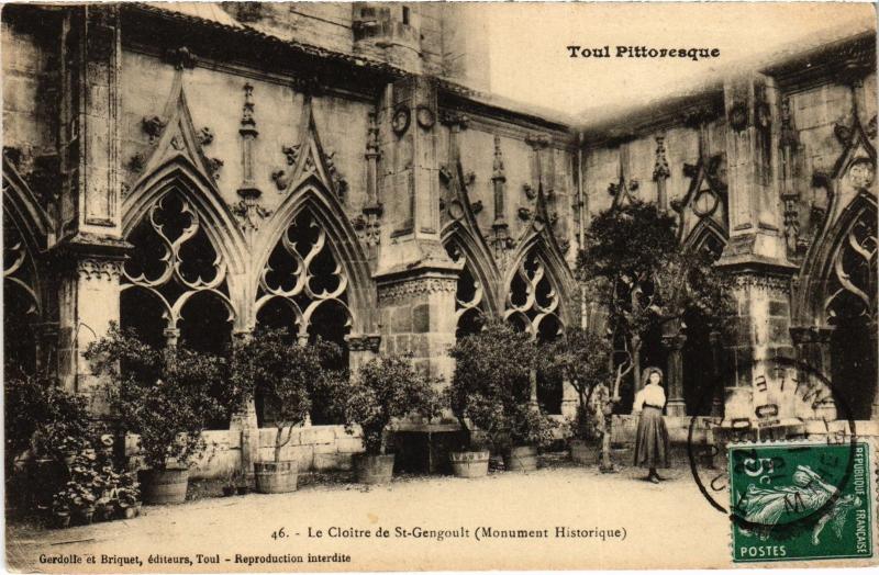 Carte postale ancienne Toul Cloitre de Saint-Gengoult
