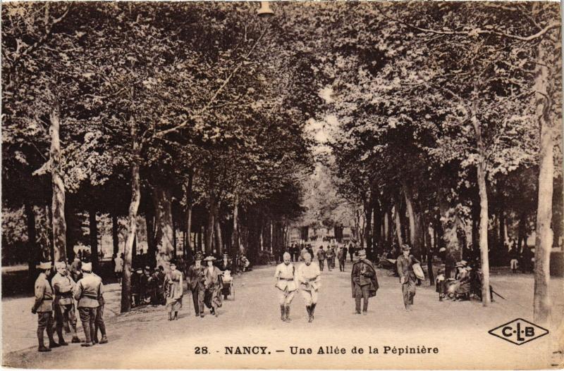 Carte postale ancienne Nancy une allee de la Pepiniere à Nancy
