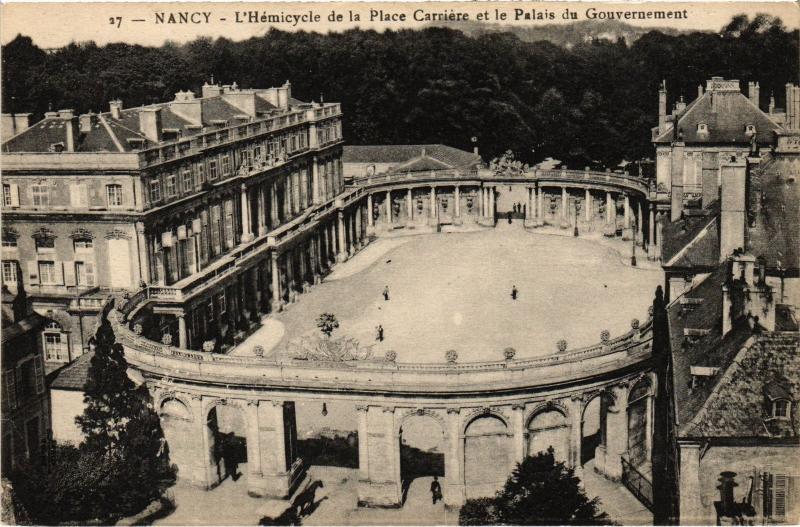 Carte postale ancienne Nancy Hemicycle de la Carriere Palais du Gouvernement à Nancy