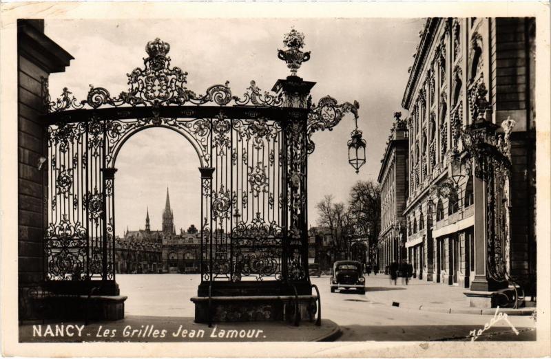 Carte postale ancienne Nancy Grille Jean Lamour à Nancy