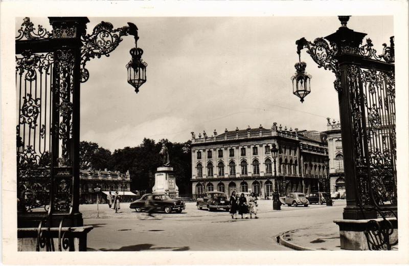 Carte postale ancienne Nancy Place Stanislas à Nancy