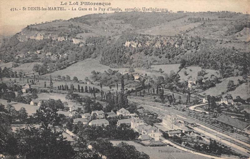Carte postale ancienne Saint Denis Les Martel - La Gare à Saint-Denis-lès-Martel