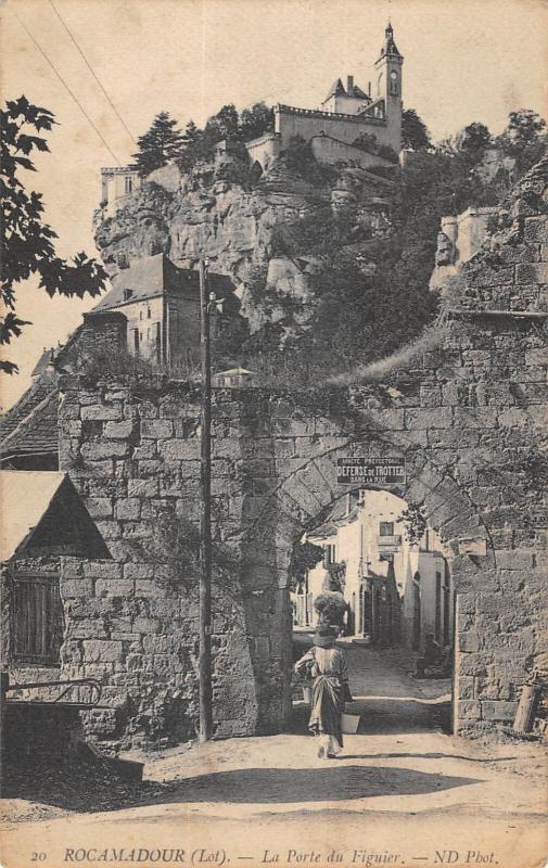 Carte postale ancienne Rocamadour - La Porte Du Figuier à Rocamadour