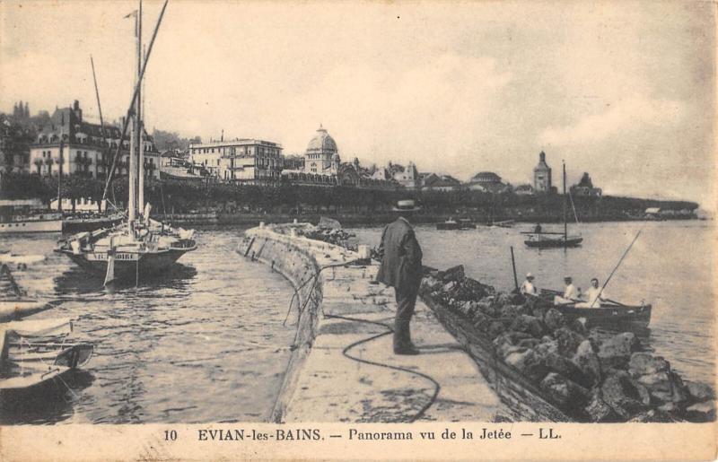 Carte postale ancienne Evian Les Bains - Panorama Vu De La Jetee à Évian-les-Bains