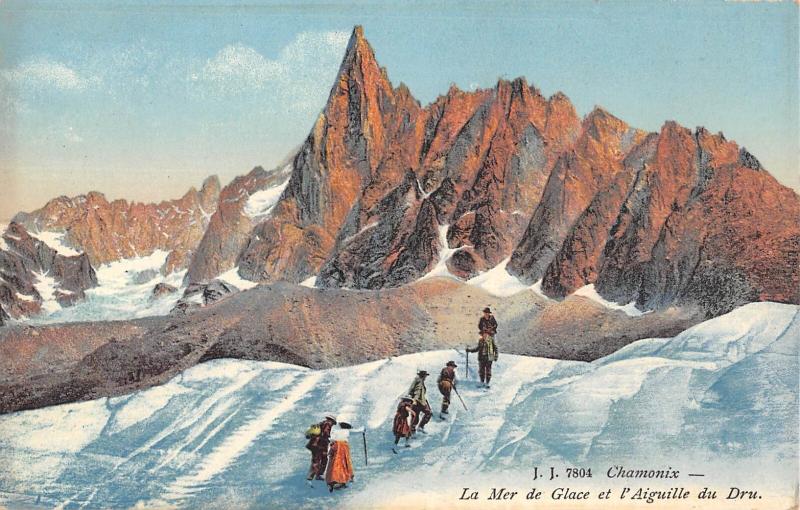 Carte postale ancienne Chamonix - La Mer De Glace Et L'Aiguille Du Dru