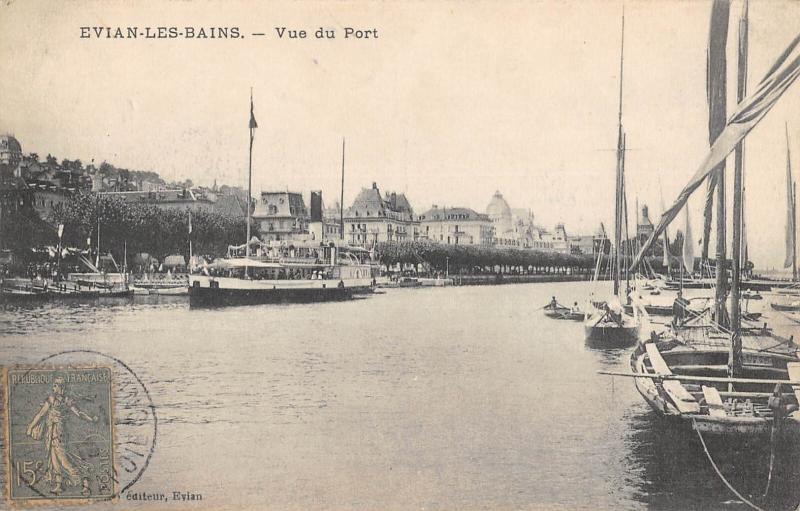 Carte postale ancienne Evian Les Bains - Vue Du Port à Évian-les-Bains