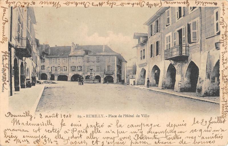 Carte postale ancienne Rumilly - Place De L'Hotel De Ville à Rumilly