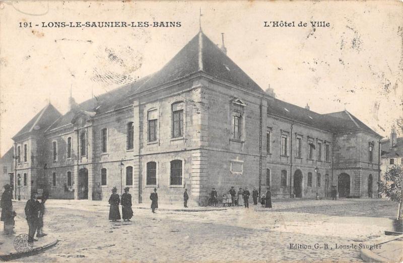 Carte postale ancienne Lons Le Saunier - L'Hotel De Ville à Lons-le-Saunier