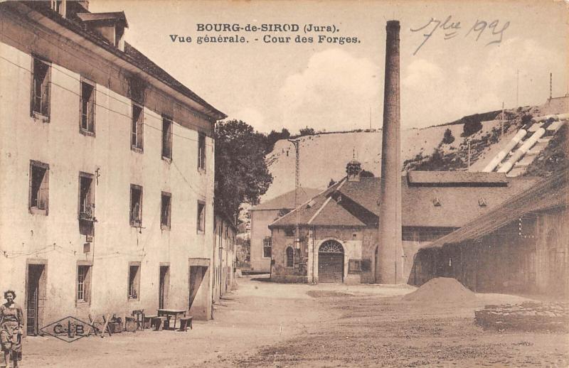 Carte postale ancienne Bourg De Sirod - Vue Generale - Cour Des Forges à Bourg-de-Sirod