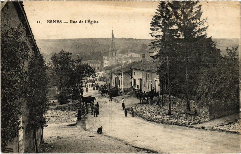 Carte postale ancienne Esnes Rue de l'Eglise