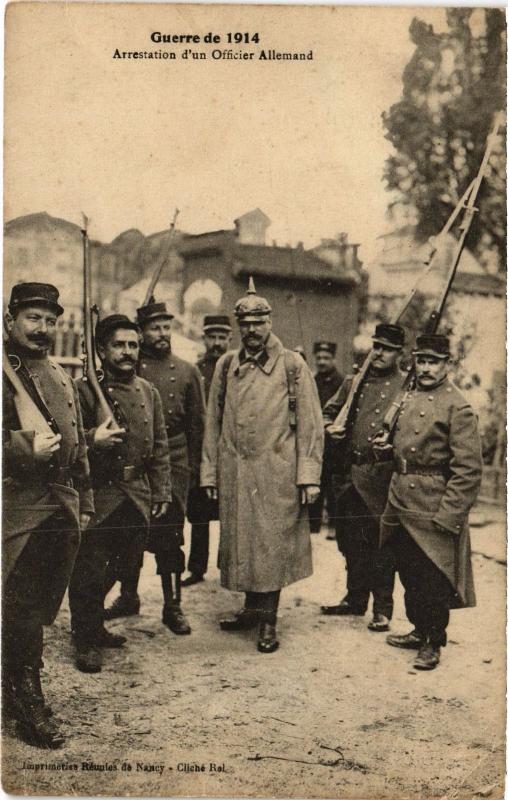 Carte postale ancienne Arrestation d'un Officier Allemand