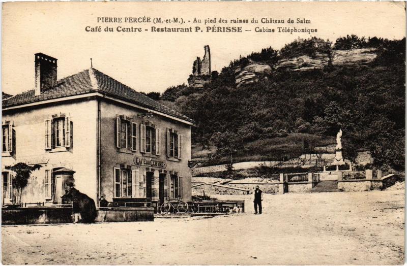 Carte postale ancienne Pierre Percee Cafe du Centre