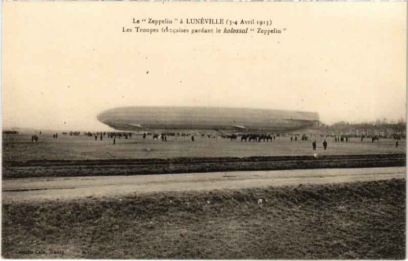 Carte postale ancienne Luneville le Zeppelin