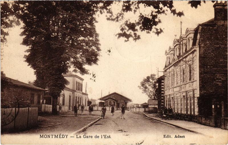 Carte postale ancienne Montmedy la gare