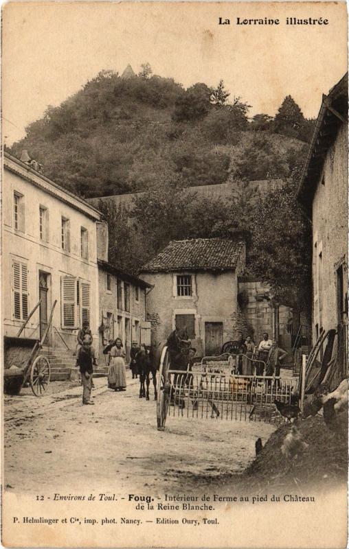 Carte postale ancienne Foug interieur de Ferme