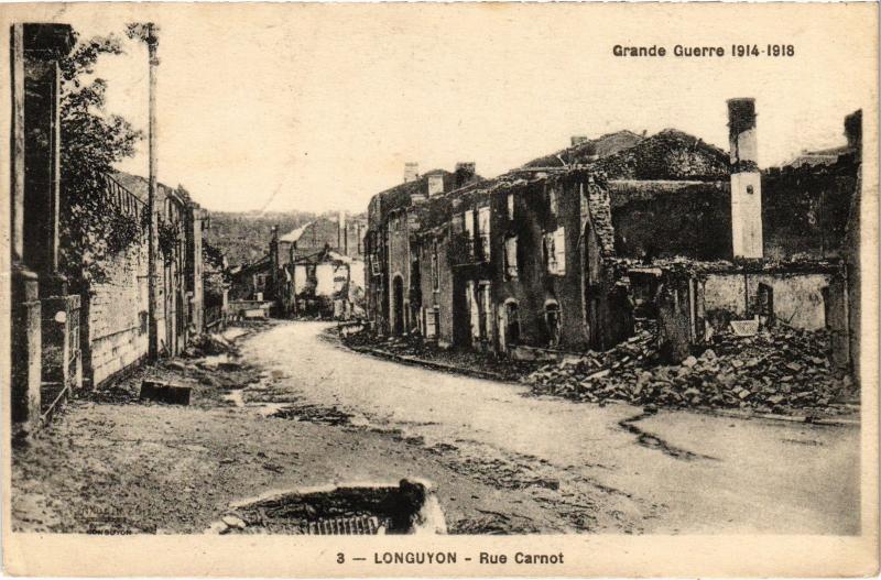 Carte postale ancienne Longuyon Rue Carnot à Longuyon