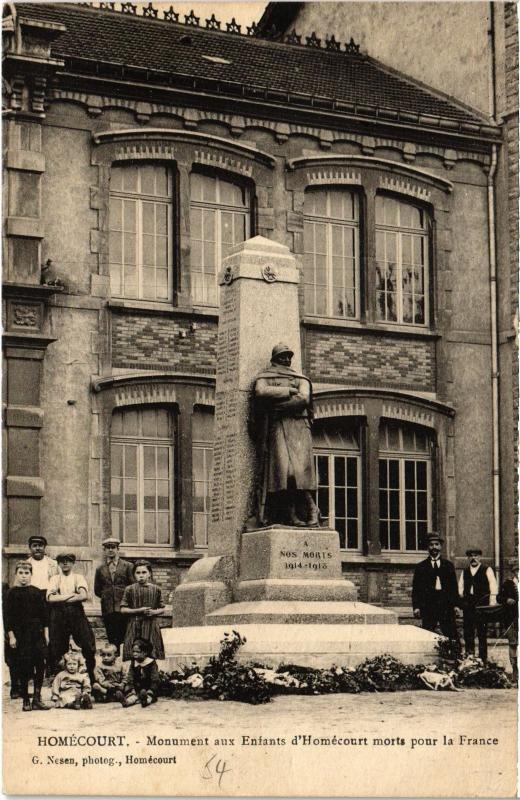 Carte postale ancienne Homecourt Monument aux Enfants d'Homecourt