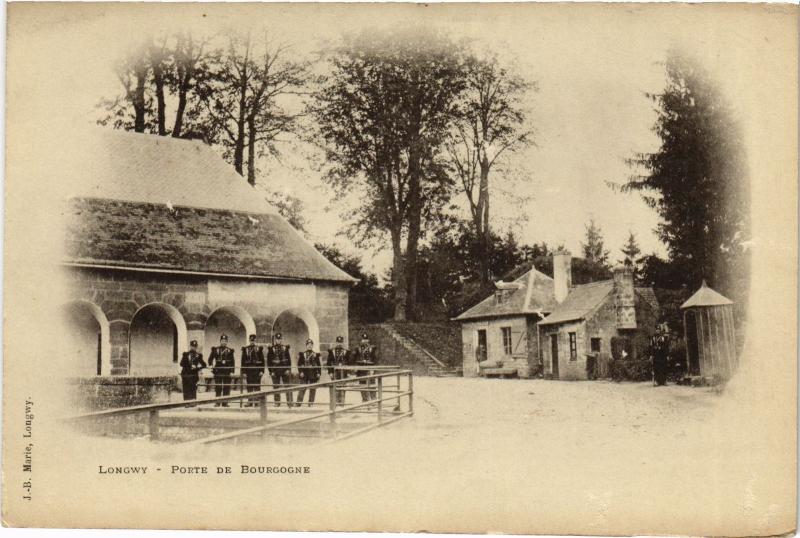 Carte postale ancienne Longwy Porte de Bourgogne à Longwy