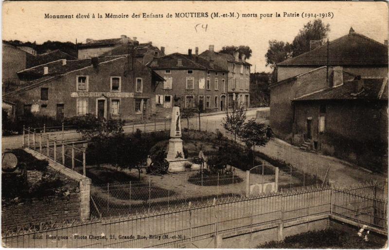 Carte postale ancienne Moutiers Monument des Enfants à Moutiers