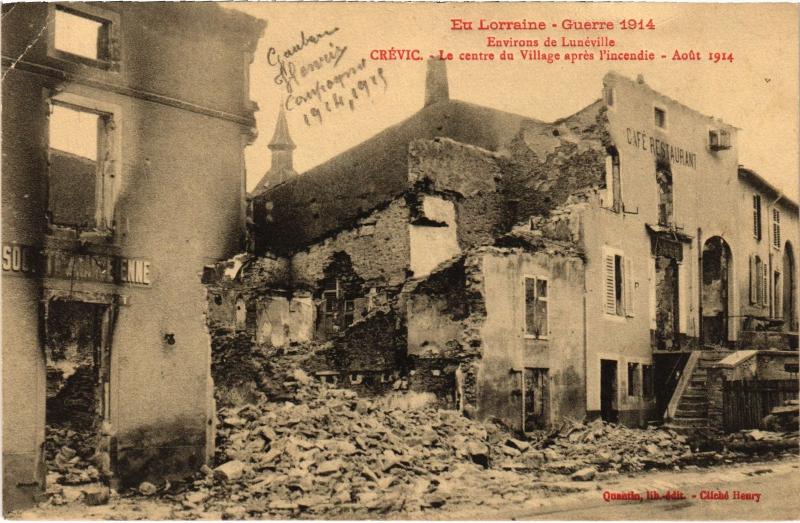 Carte postale ancienne Crevic le centre du village
