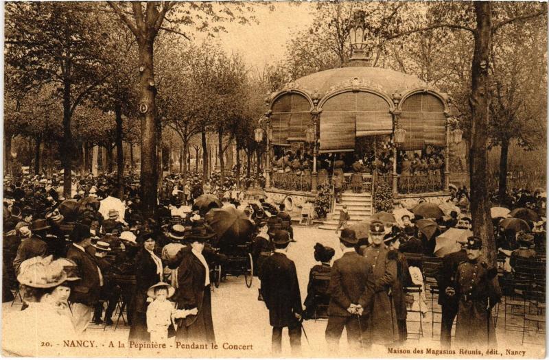 Carte postale ancienne Nancy la Pepiniere pendant le concert à Nancy
