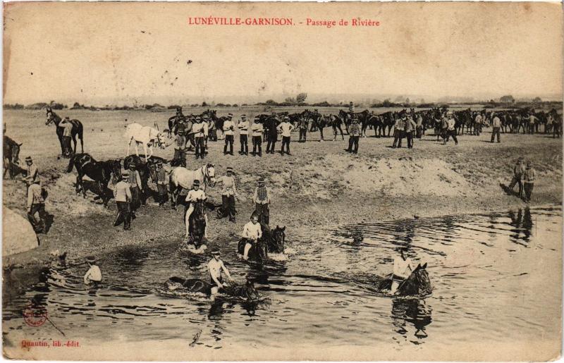Carte postale ancienne Luneville Passage de Riviere