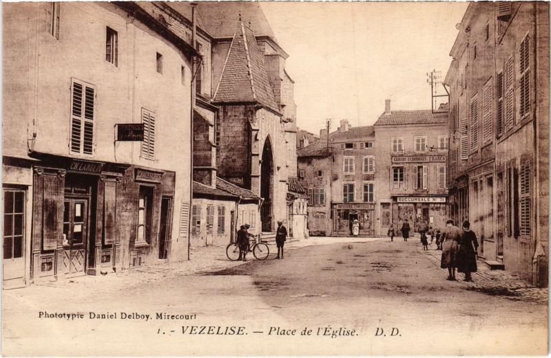 Carte postale ancienne Vezelise Place de l'Eglise