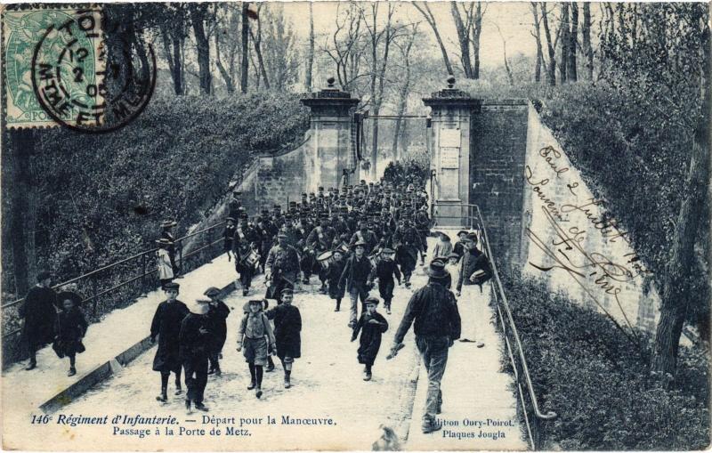Carte postale ancienne Toul Porte de Metz