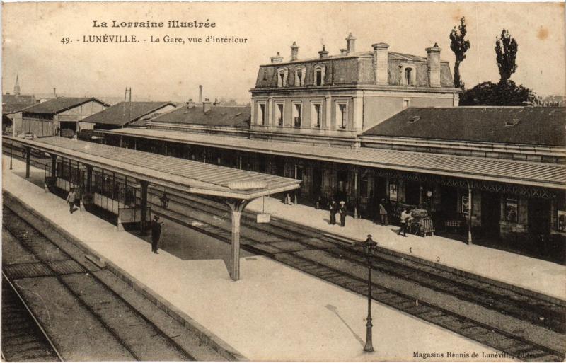 Carte postale ancienne Luneville la gare
