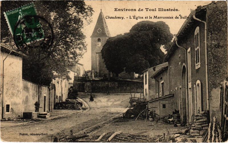 Carte postale ancienne Chaudeney Eglise et Marronnier de Sully