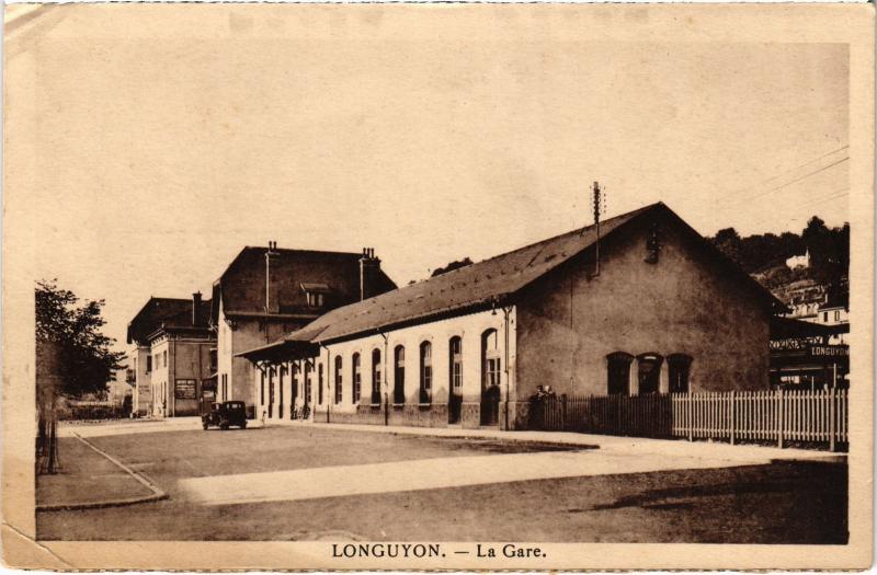 Carte postale ancienne Longuyon la gare à Longuyon