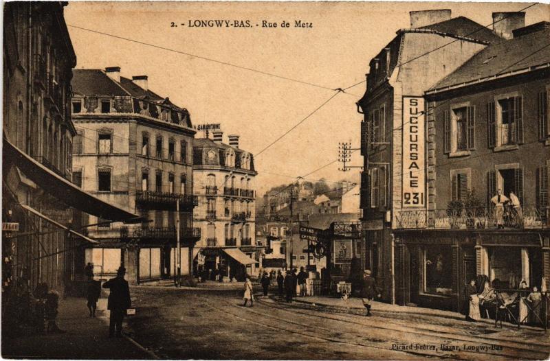 Carte postale ancienne Longwy Rue de Metz à Longwy