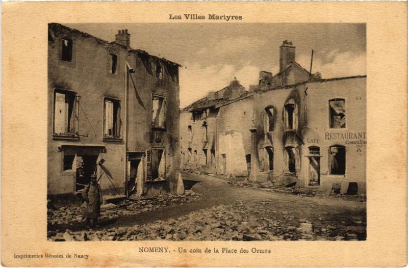 Carte postale ancienne Nomeny un con de la Place des Ormes à Nomeny