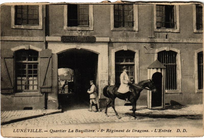 Carte postale ancienne Luneville Quartier la Barolliere entree