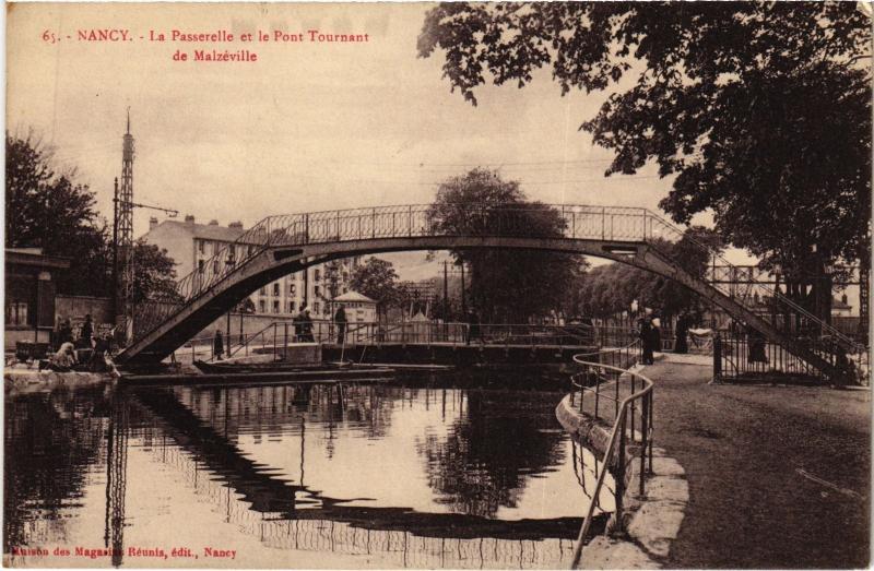 Carte postale ancienne Nancy la Passerelle Pont Tournant à Nancy