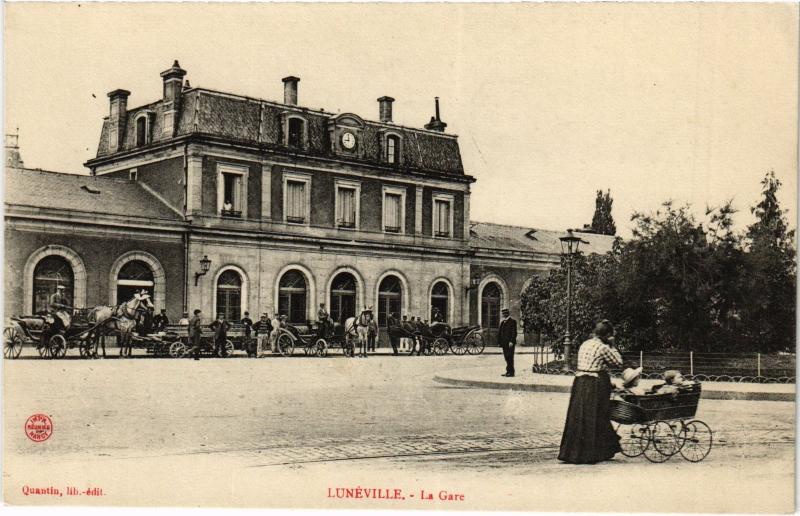 Carte postale ancienne Luneville la gare