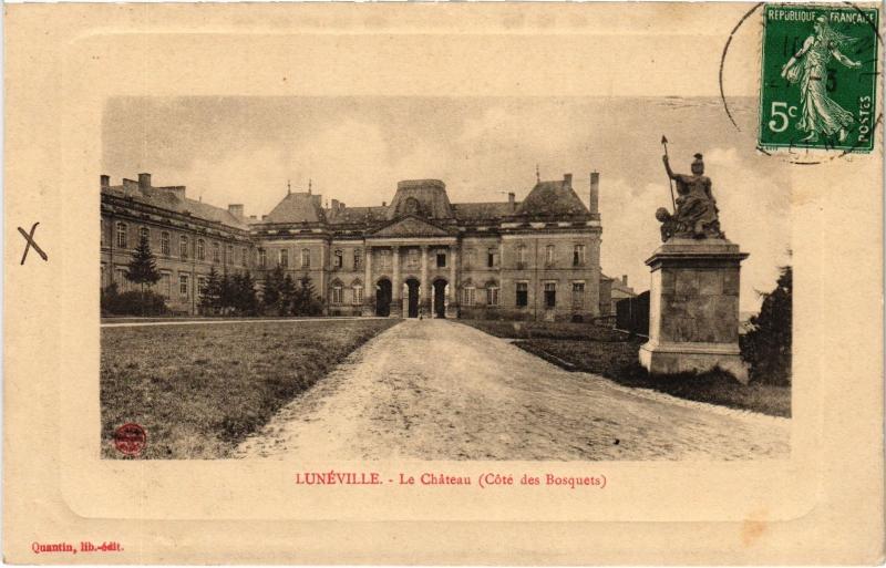 Carte postale ancienne Luneville le chateau
