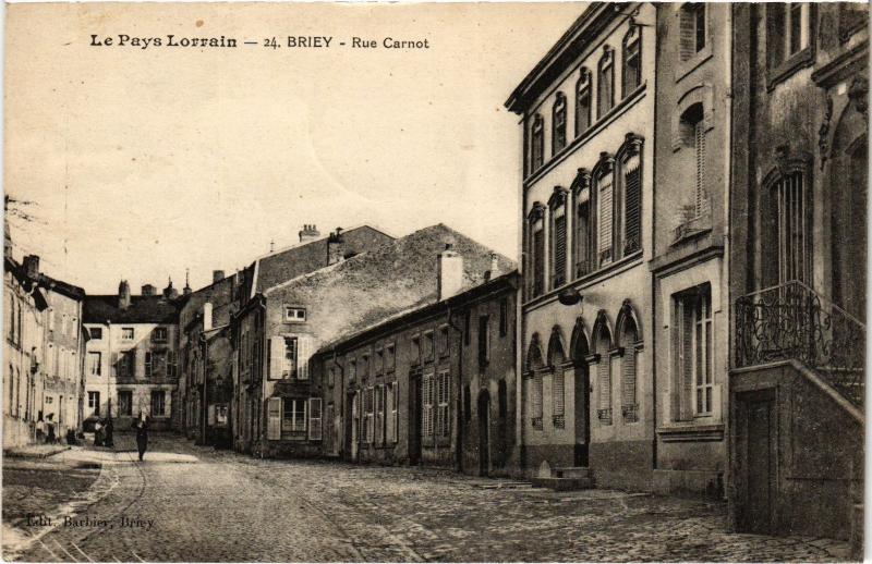 Carte postale ancienne Briey Rue Carnot