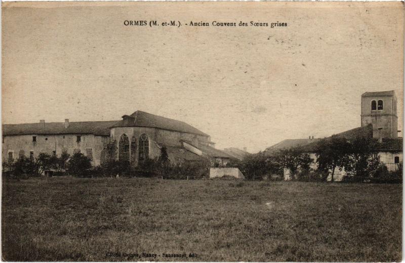 Carte postale ancienne Ormes Ancien Couvent des Soeurs grises