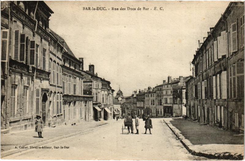 Carte postale ancienne Bar le Duc Rue des Ducs de Bar