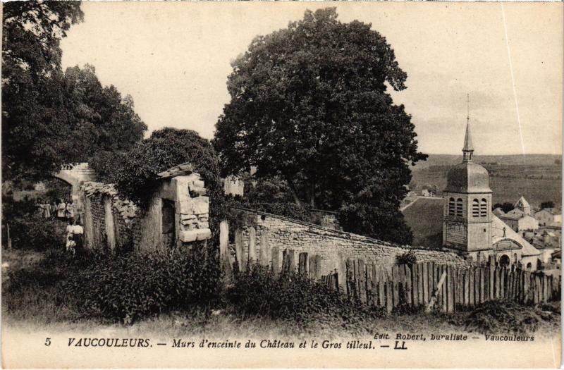 Carte postale ancienne Vaucouleurs Murs d'enceinte du chateau