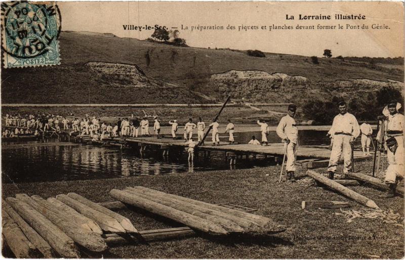 Carte postale ancienne Villey le Sec la preparation des piquets à Villey-le-Sec