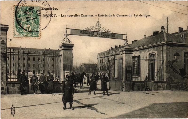 Carte postale ancienne Nancy entree de la Caserne du 146e de Ligne à Nancy