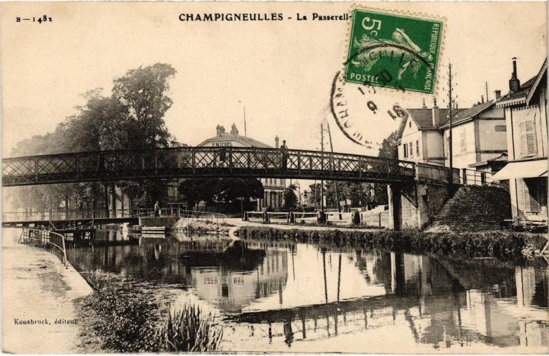 Carte postale ancienne Champigneulles la passerelle à Champigneulles