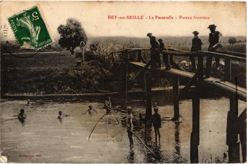 Carte postale ancienne Bey sur Seille la passerelle à Bey-sur-Seille