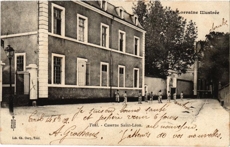 Carte postale ancienne Toul Caserne Saint-Leon