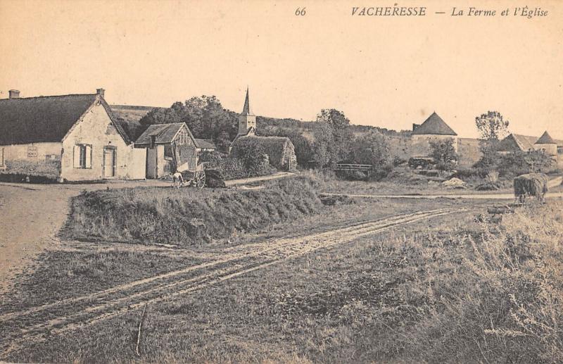 Carte postale ancienne Vacheresse - La Ferme Et L'Eglise