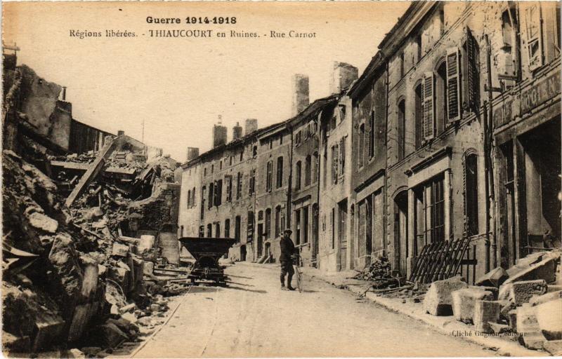 Carte postale ancienne Thiaucourt Rue Carnot